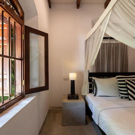 Mo River House Luxury Villa Хіккадува Екстер'єр фото