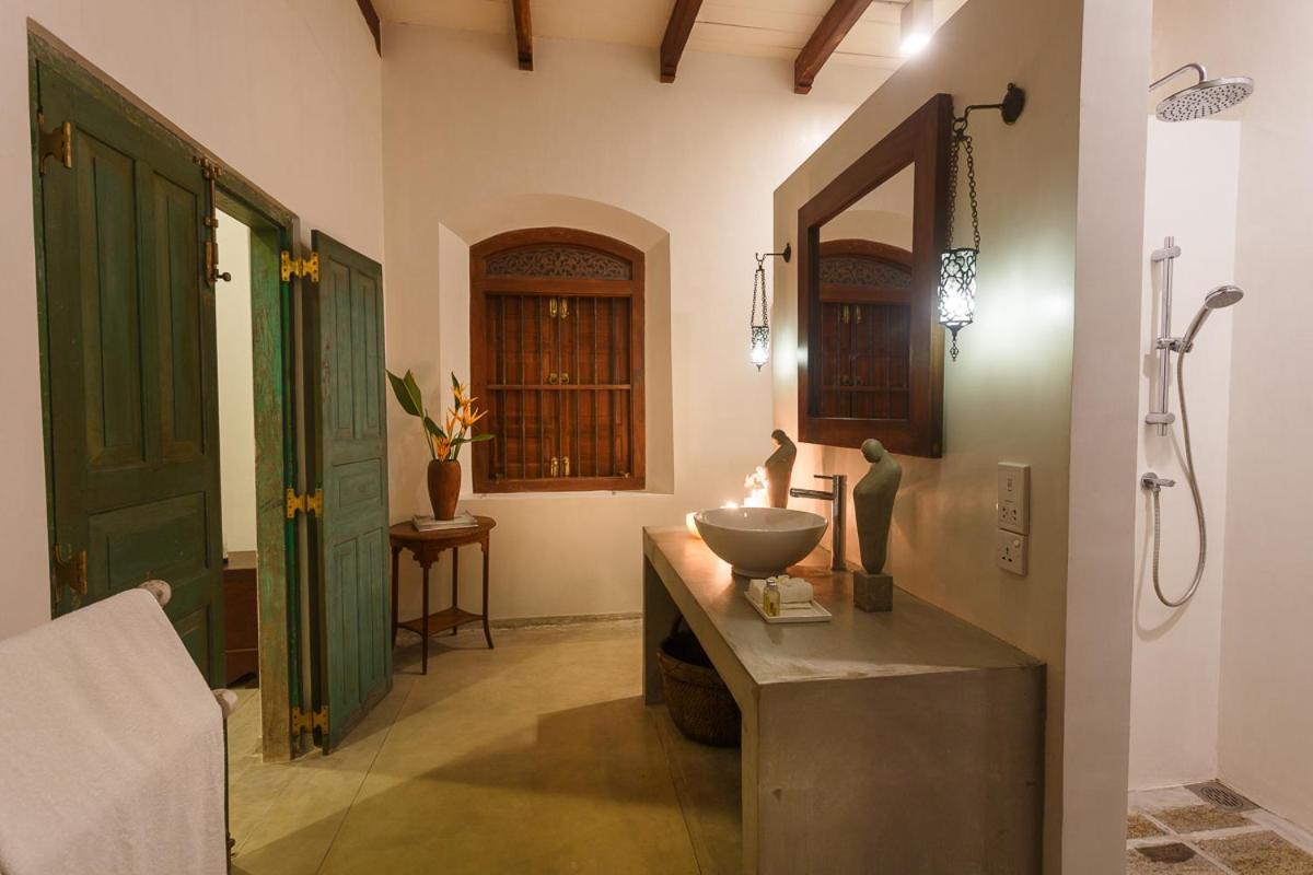Mo River House Luxury Villa Хіккадува Екстер'єр фото