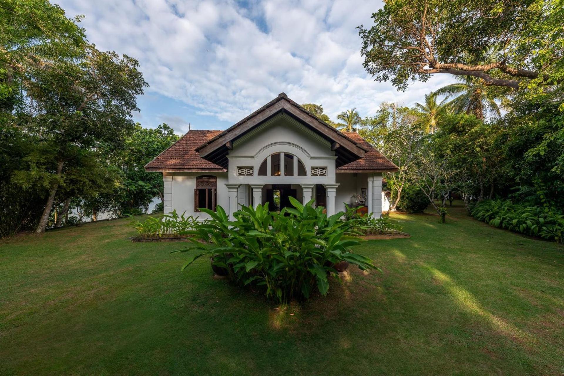 Mo River House Luxury Villa Хіккадува Екстер'єр фото