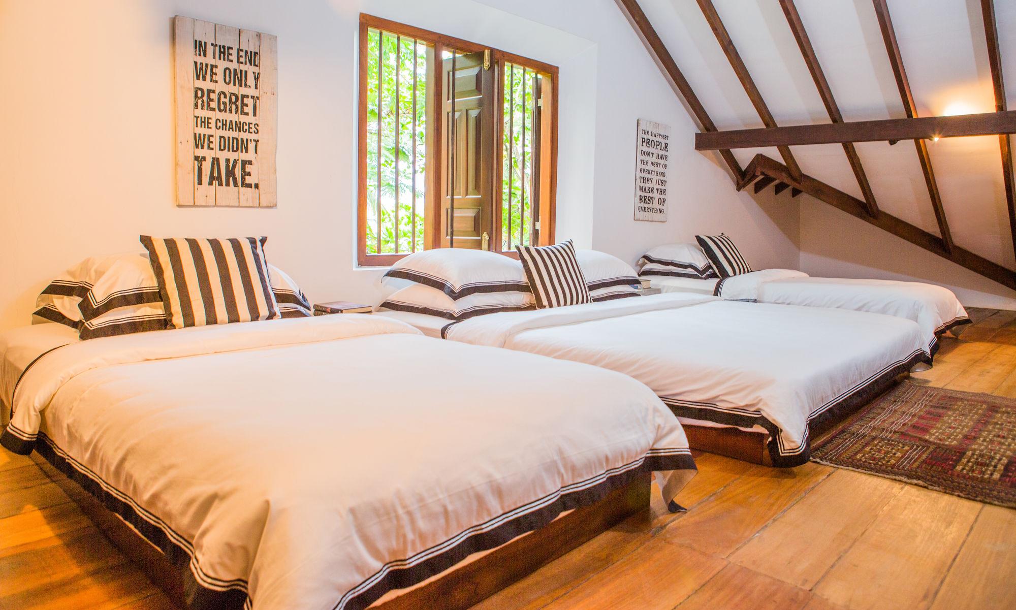 Mo River House Luxury Villa Хіккадува Екстер'єр фото